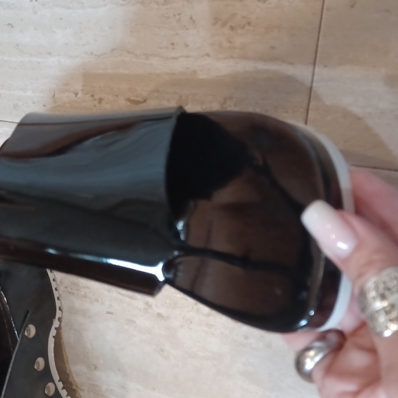 Unique Anne Klein A Line Studded Thong Heeled Clogs - Picture 2 of 11